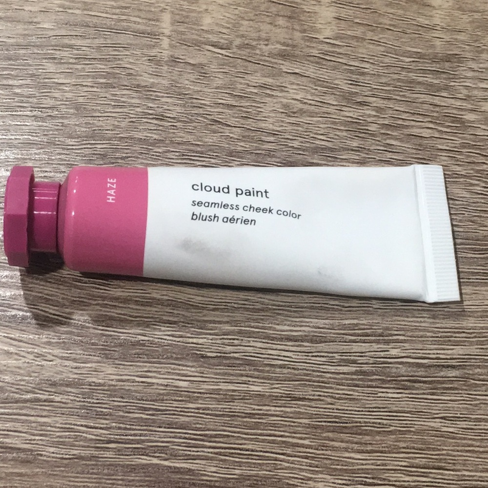 Glossier cloud paint in haze